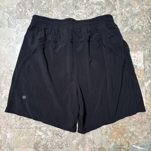 Lululemon Shorts Mens Medium Pace Breaker 7” Black Gym Running Linerless M7B80S